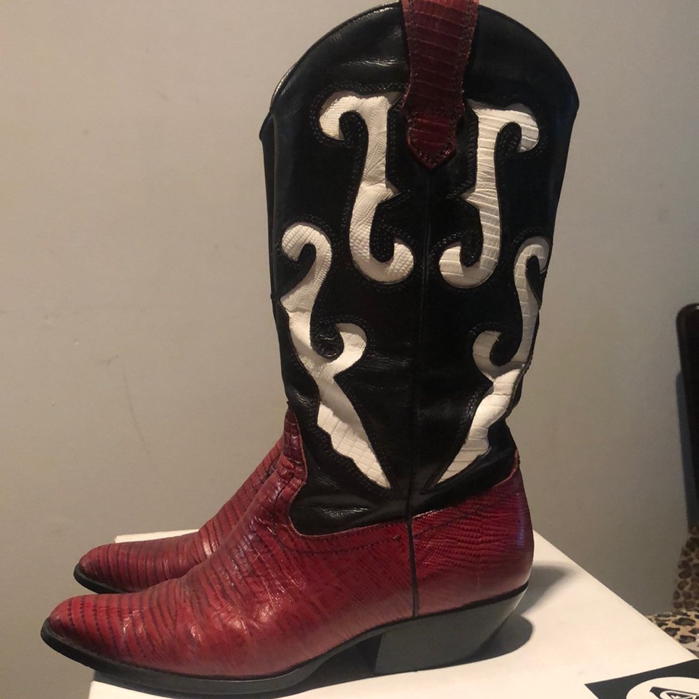 Nine West Western Style Leather Boots